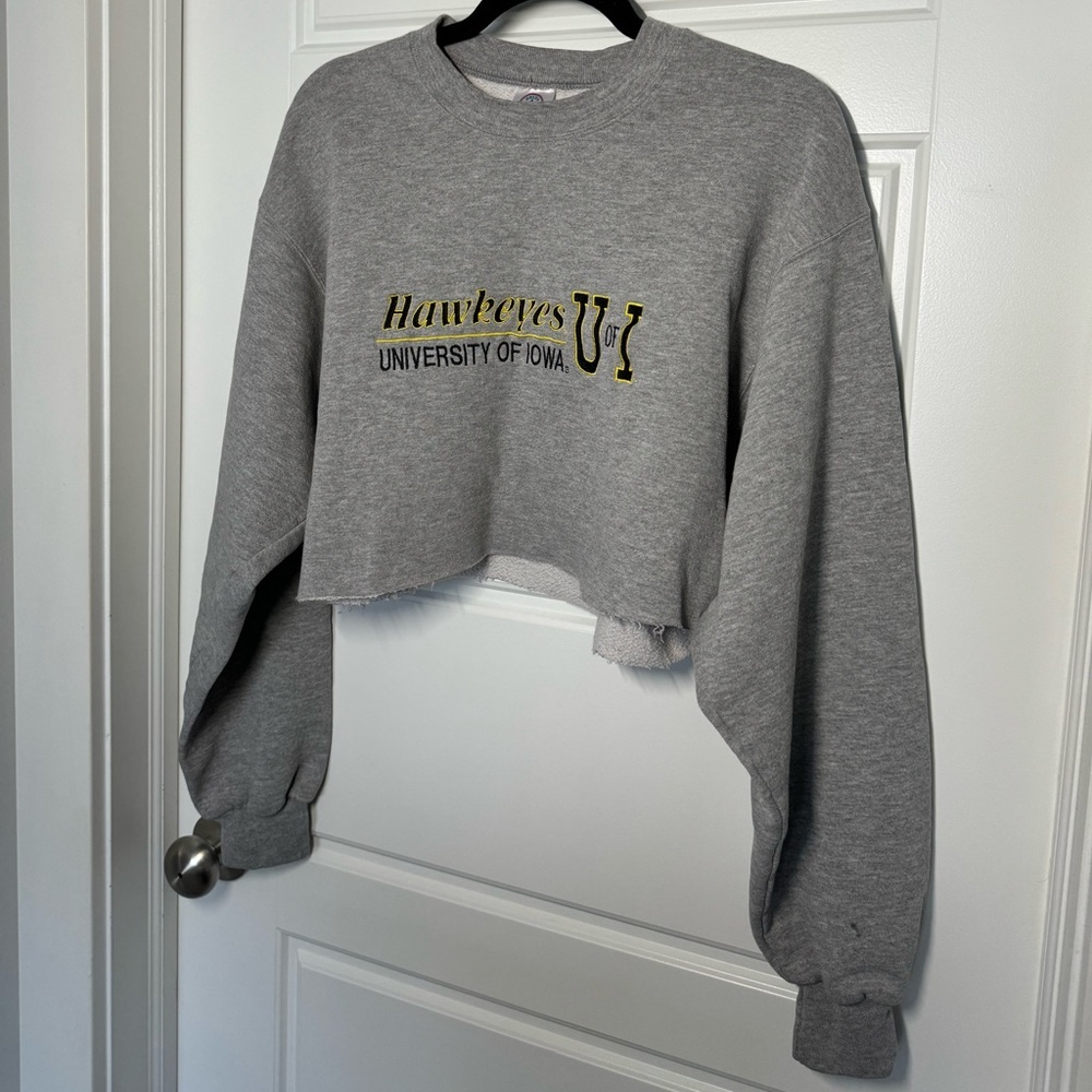 University of Iowa Hawkeyes Cropped Crewneck Sweatshirt Women’s M
